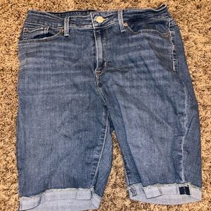 Mid thigh length distressed shorts